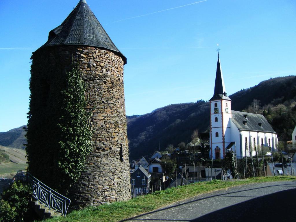 Hotel Ferienweingut Hensler Briedel Exterior foto
